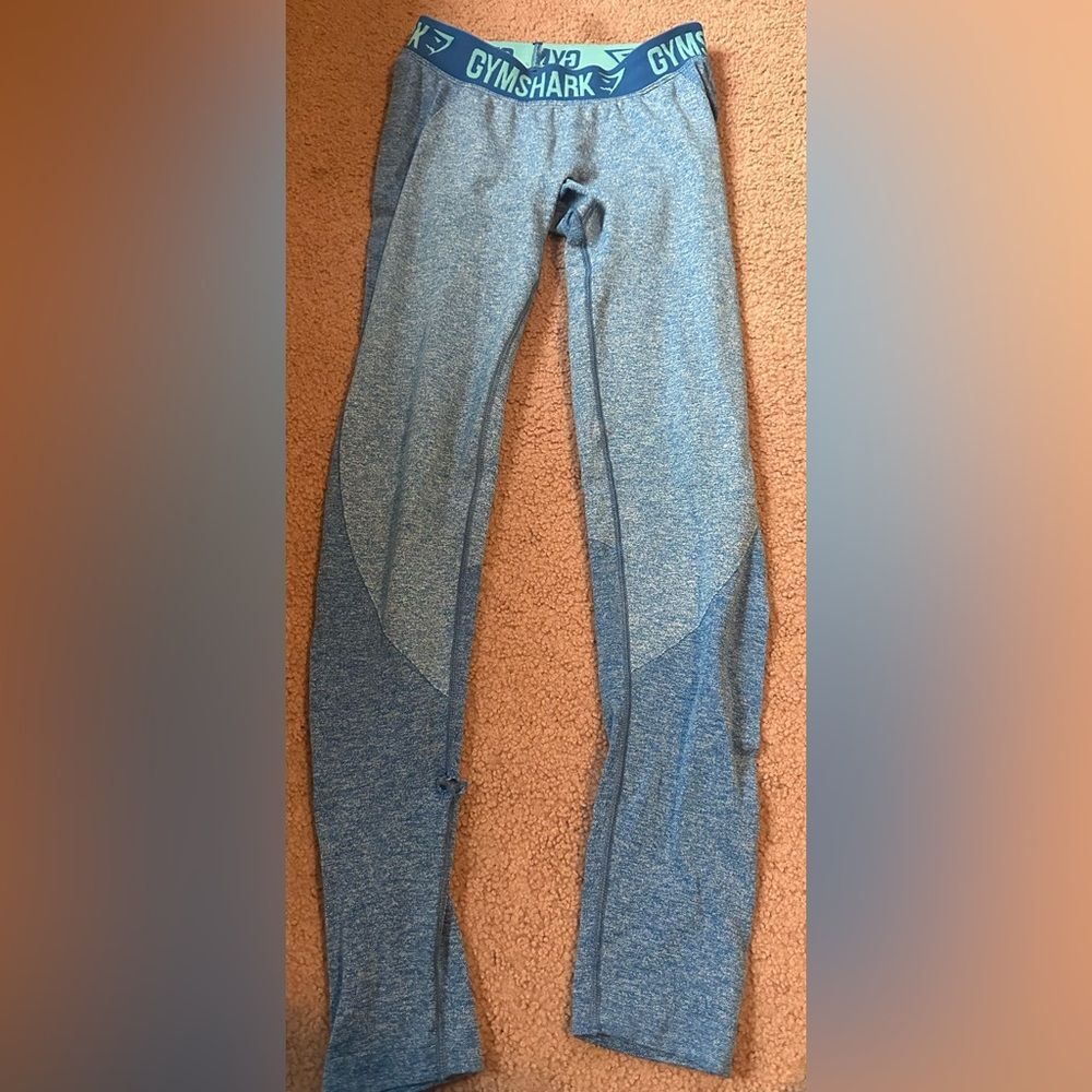 Gymshark Flex Blue Leggings Size Small hole in right leg